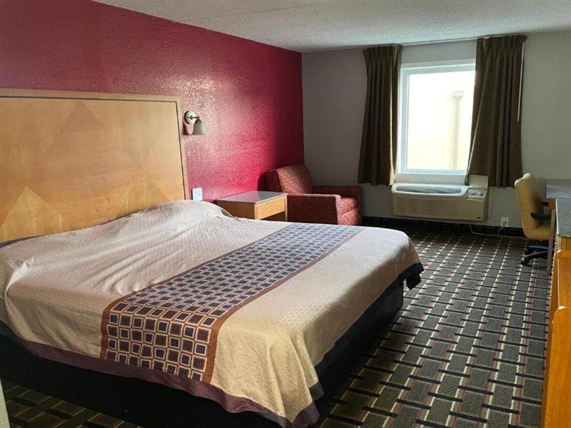 Red Roof Inn Richmond, Va - W Broad St Хенрико Экстерьер фото