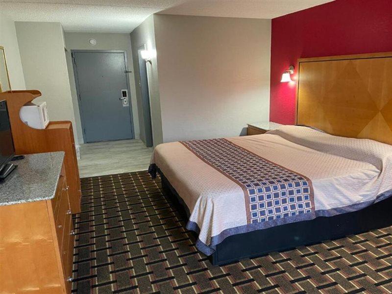 Red Roof Inn Richmond, Va - W Broad St Хенрико Экстерьер фото
